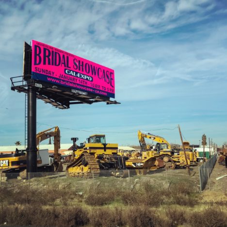 bridal_industry_backhoes_excavators_photo_pixelstud